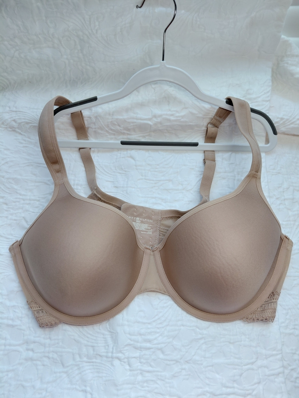 Tommy Hilfiger Smooth Nude T-Shirt Bra - Supportive Underwire Sz 36D